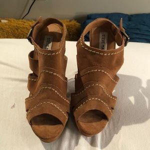 Steve Madden chunky heel with buckle
